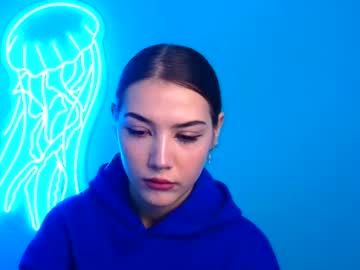 Lola_Looo Chaturbate stream image from December 17, 2024