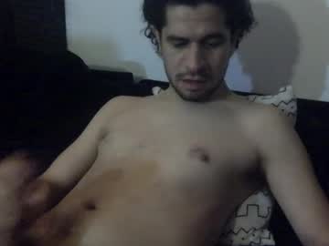 Luis603ito Chaturbate stream image from December 17, 2024