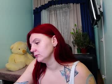 Pollygreen Chaturbate stream image from December 17, 2024