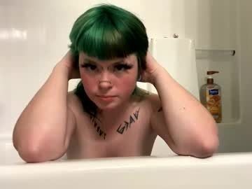 Ravyn_Xoxo Chaturbate stream image from December 17, 2024