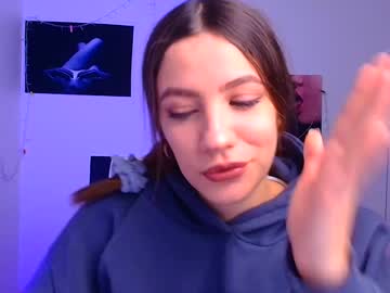 Triniti_Love Chaturbate stream image from December 17, 2024