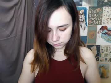 Veryveryvery_Shy Chaturbate stream image from December 17, 2024