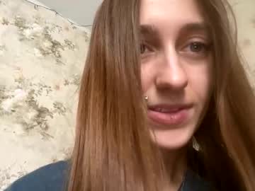 Viktoria9898 Chaturbate stream image from December 17, 2024