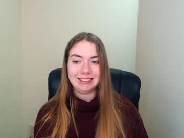 Zoey_Deuttch Chaturbate stream image from December 17, 2024