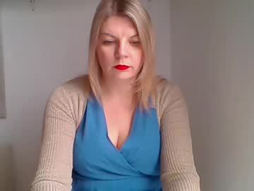 Adriannajoy40 Chaturbate stream image from December 17, 2024