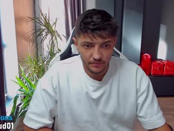 Alphastud_ Chaturbate stream image from December 17, 2024