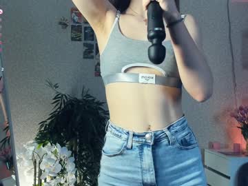 Chillsea Chaturbate stream image from December 17, 2024