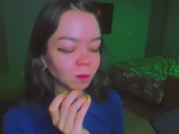 Haribo_Asmr Chaturbate stream image from December 17, 2024