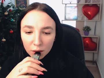 Hollaola Chaturbate stream image from December 17, 2024