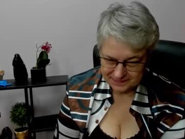Iris_Xdesire Chaturbate stream image from December 17, 2024