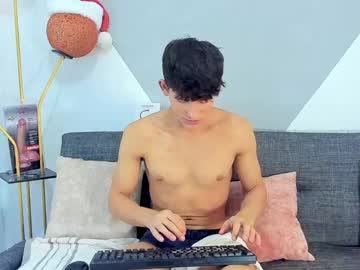 Loganoficialx Chaturbate stream image from December 17, 2024