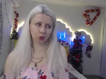 Lorariser Chaturbate stream image from December 17, 2024