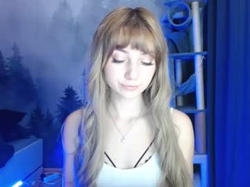 Luciacam20 Chaturbate stream image from December 17, 2024