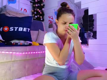 Misss_Viki Chaturbate stream image from December 17, 2024