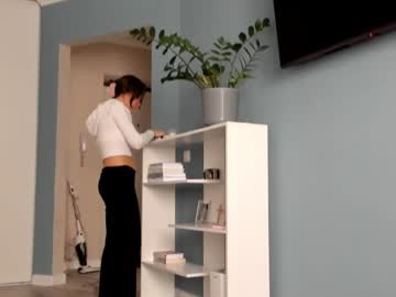 Sasha_Bell_ Chaturbate stream image from December 17, 2024