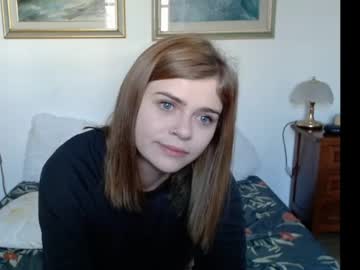 Shyzoey Chaturbate stream image from December 17, 2024