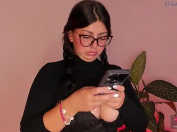 Soysamicita_ Chaturbate stream image from December 17, 2024