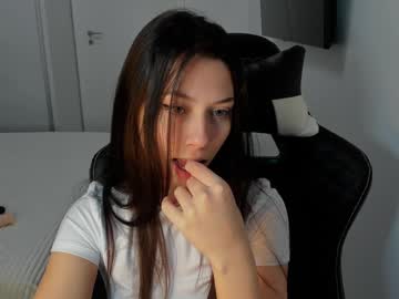 Addavalery Chaturbate stream image from December 17, 2024