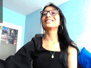 Alejandracherry_ Chaturbate stream image from December 17, 2024