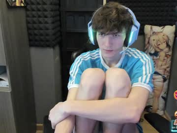 Bambelbye Chaturbate stream image from December 17, 2024