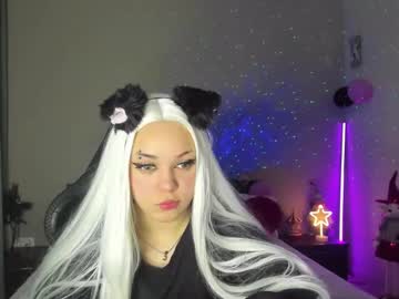 Ericahoffman2 Chaturbate stream image from December 17, 2024
