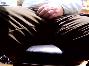 Iluvkunts Chaturbate stream image from December 17, 2024