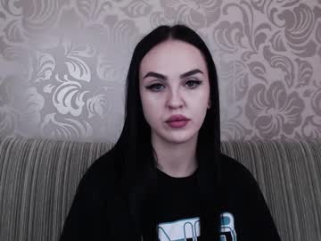 _Kira_Lunary Chaturbate stream image from December 17, 2024