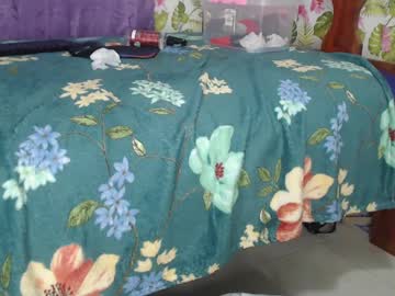 Lindaebony19 Chaturbate stream image from December 17, 2024