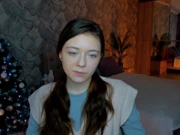 Alluringlook Chaturbate stream image from December 17, 2024