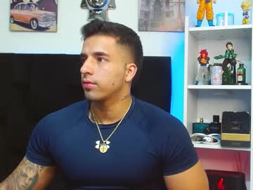 Darius_Phoenix Chaturbate stream image from December 17, 2024
