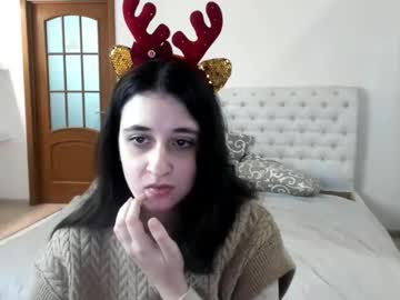 Ginablum Chaturbate stream image from December 17, 2024