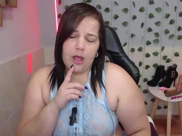 Kiara_Scottt Chaturbate stream image from December 17, 2024