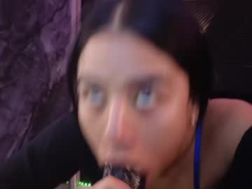 Nicollbashel Chaturbate stream image from December 17, 2024