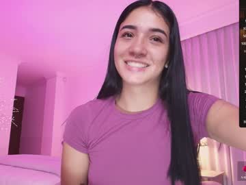 Antonella_Grayy Chaturbate stream image from December 17, 2024