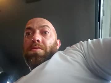 Handzzz Chaturbate stream image from December 17, 2024
