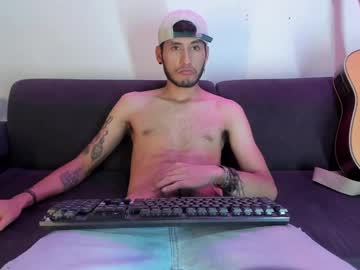 Henrik_Senn Chaturbate stream image from December 17, 2024