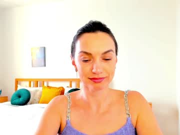 Lovelyeemia Chaturbate stream image from December 17, 2024