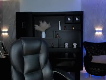 Mararicci Chaturbate stream image from December 17, 2024