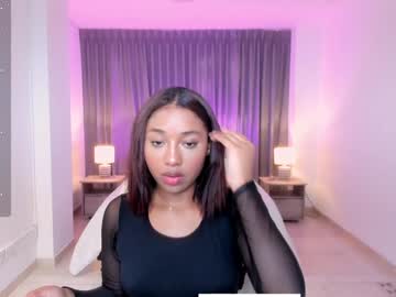 Miichelle_Evans Chaturbate stream image from December 17, 2024