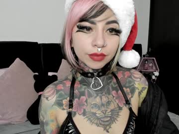 Nikkiramone Chaturbate stream image from December 17, 2024