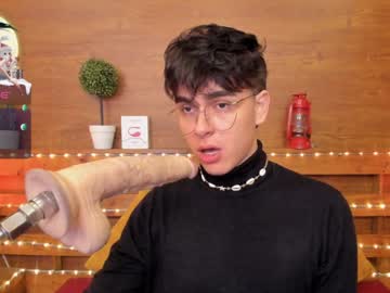 Noah_Spencer Chaturbate stream image from December 17, 2024