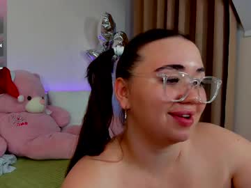 Sellinestarr Chaturbate stream image from December 17, 2024