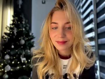 Valeria_Shydreamer Chaturbate stream image from December 17, 2024