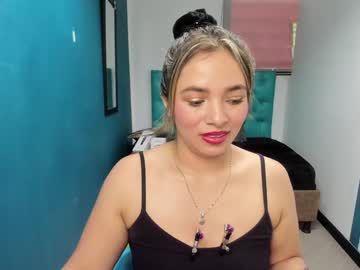 Ariellejones Chaturbate stream image from December 17, 2024