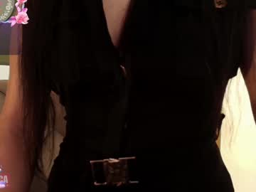 Carla_Leinier Chaturbate stream image from December 17, 2024