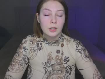 Catherine_River Chaturbate stream image from December 17, 2024