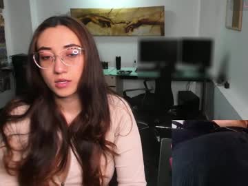 Cristelstorm Chaturbate stream image from December 17, 2024