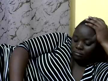 Ebbony_Queen Chaturbate stream image from December 17, 2024
