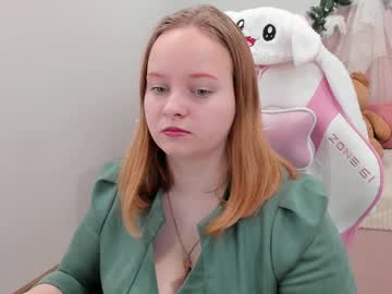 Emiliejensen Chaturbate stream image from December 17, 2024