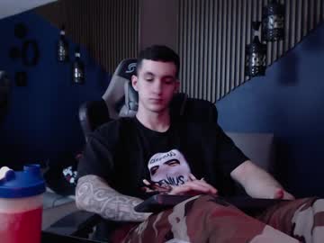Jacksonolsenn Chaturbate stream image from December 17, 2024